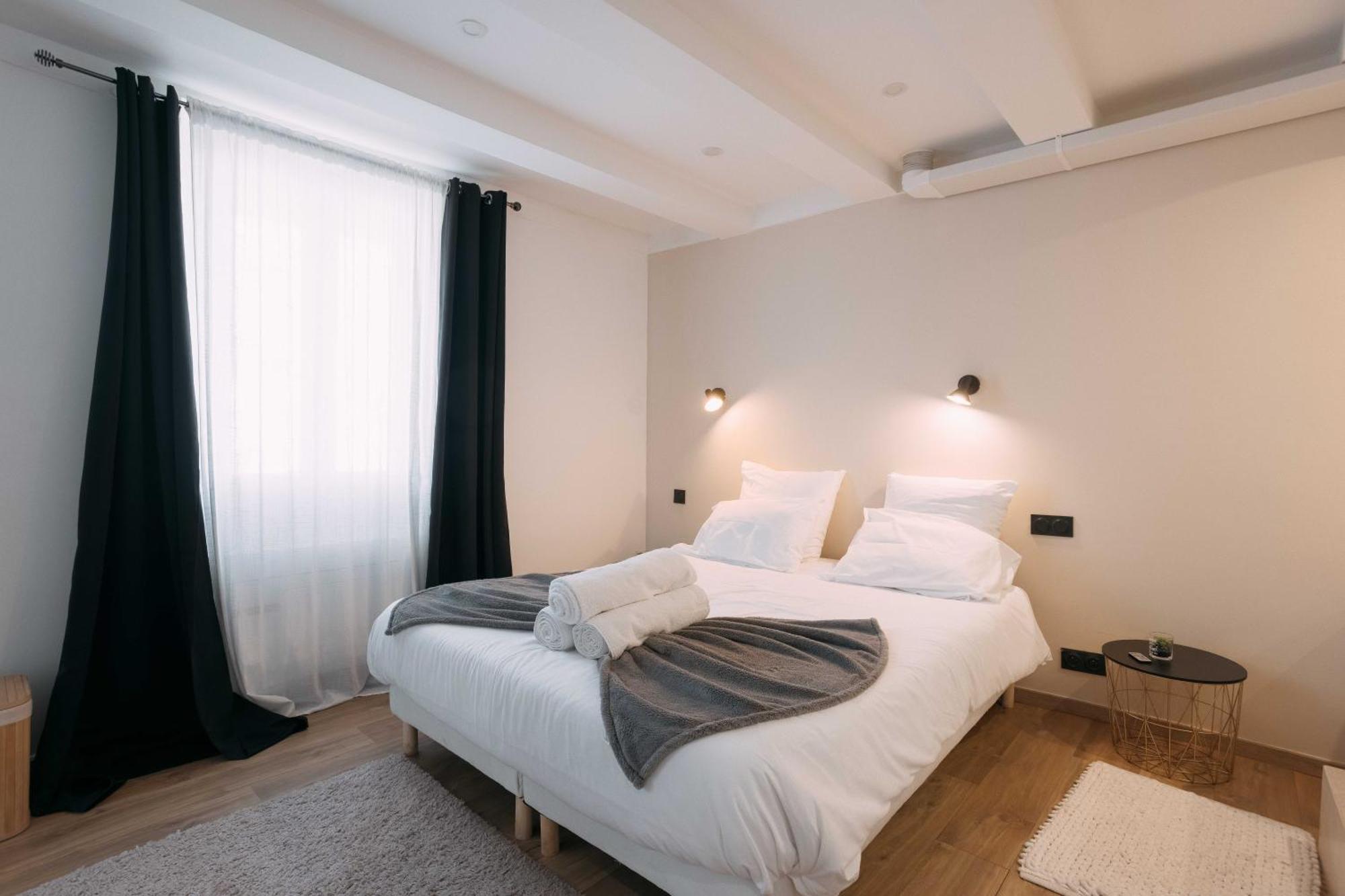 Bulle D'amour - Jacuzzi, 10mn Palais&plage, Centre Appartement *