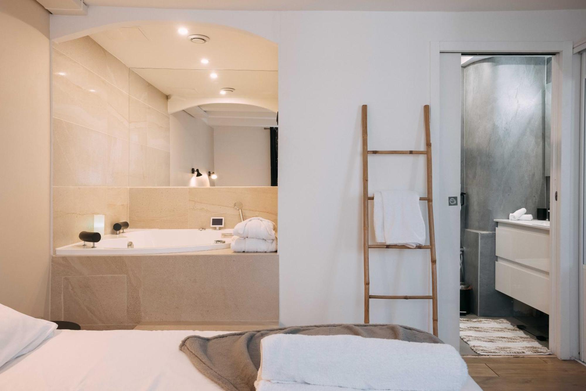 Bulle D'amour - Jacuzzi, 10mn Palais&plage, Centre *
